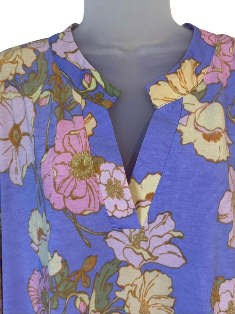 GORGEOUS Lavender/Purple Floral Split-Neck Tunic Top PLUS: 2X #Y - Picture 2 of 6